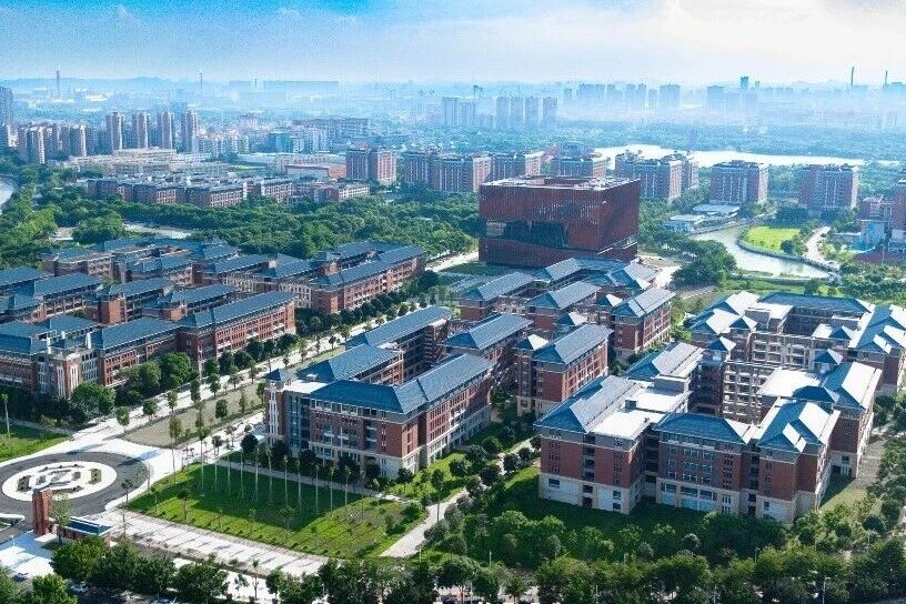 [20th校庆]一键解锁广州新华20年！你的记忆，也是校史的一部分！