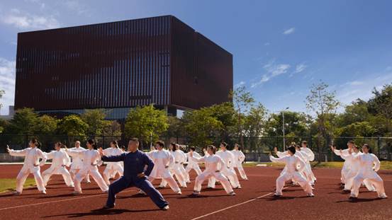 广州新华学院首届教职工陈式太极拳培训成果展演圆满举办