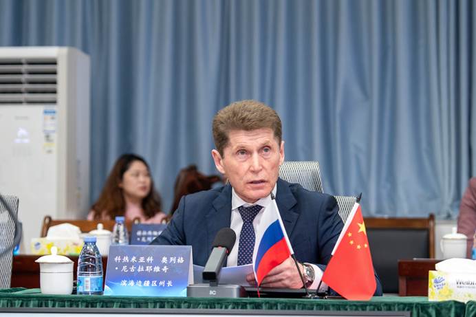 滨海边疆区州长科热米亚科·奥列格·尼古拉耶维奇介绍滨海边疆区情况