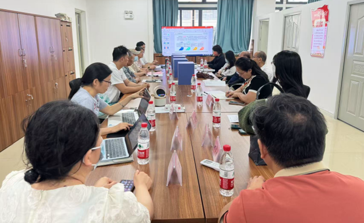 评估专班深入人工智能与数据科学系调研指导